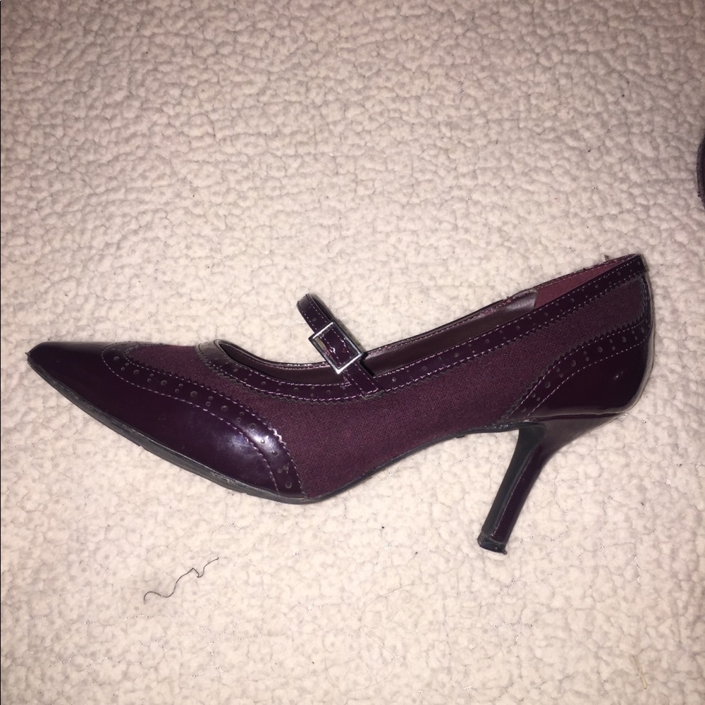 Comfortable gentle worn heels!